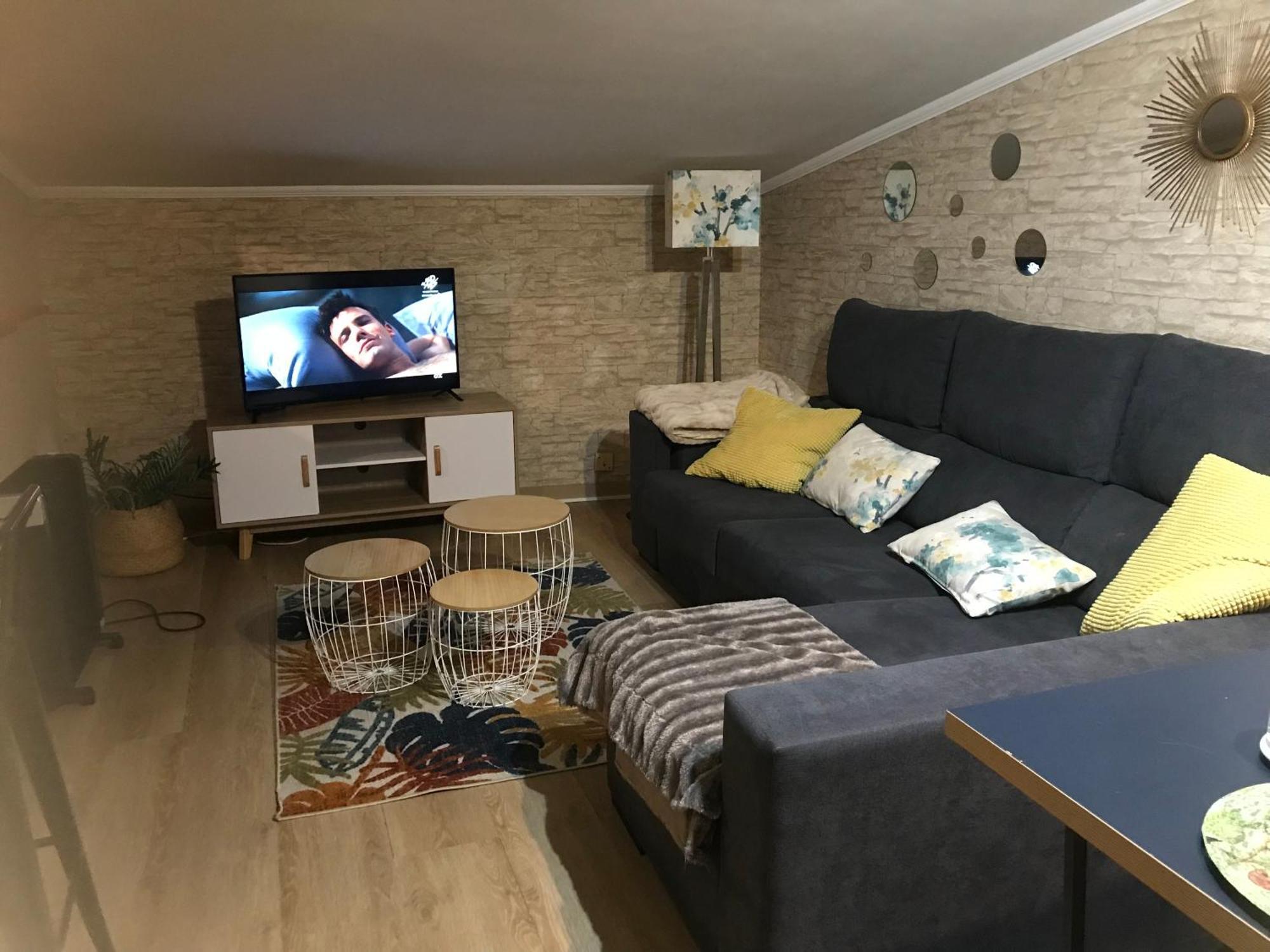 apartamento con amplia terraza cerca del hospital clínico San Giacomo di Compostella Esterno foto